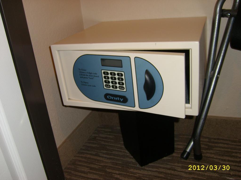 Best Western Plus Las Vegas South Henderson Exterior photo